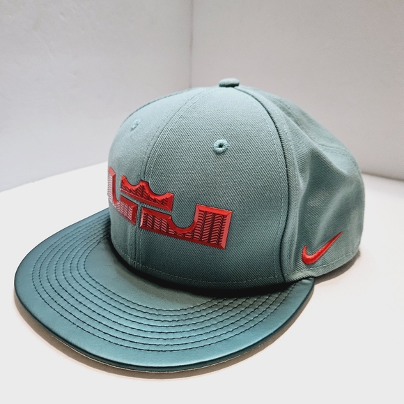 Nike True LeBron James Prohibition Snapback Teal Blue Hat Diffused Jade Cap - Picture 1 of 13